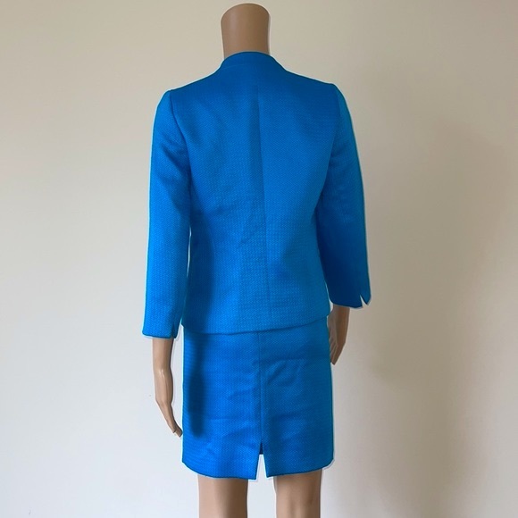 TAHARI | Jacket and skirt suit - Picture 7 of 14